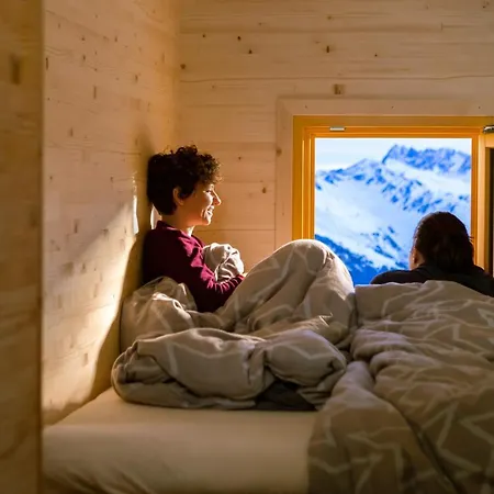 ラグジュアリーテント Abenteuer Iglu Nacht Glamping *