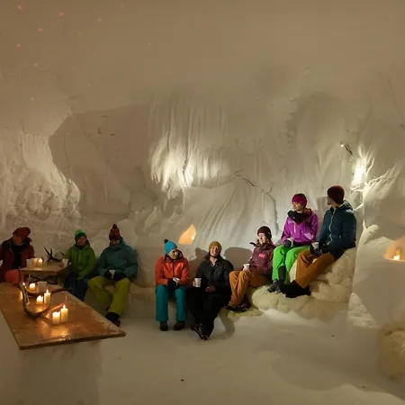 ラグジュアリーテント Abenteuer Iglu Nacht Glamping *