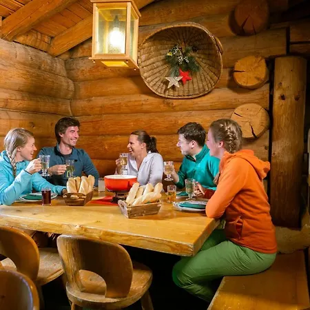 Abenteuer Iglu Nacht Glamping ラグジュアリーテント